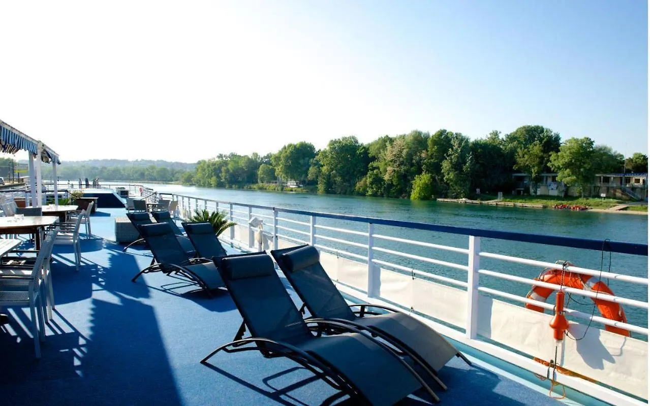 Bateau Hotel A Quai Le Chardonnay Avignon